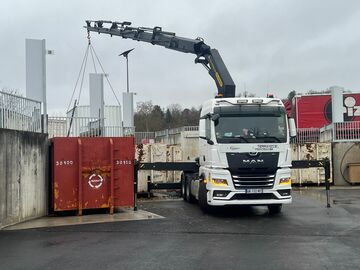 Manutention avec camion grue pour professionnels autour de Toulouse