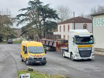 Transport de charpente en convoi exceptionnel dans le Tarn