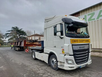 Transport de charpente en convoi exceptionnel dans le Tarn